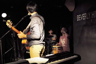 ハシ伊藤伸子MC (800x533).jpg